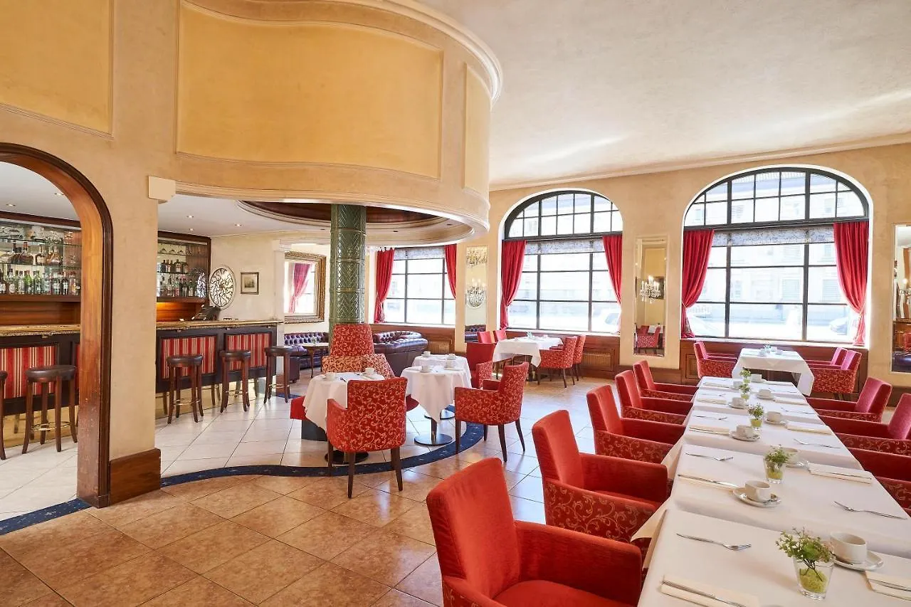 Hotel Monopol - Central Station Frankfurt am Main 4*,  Almanya
